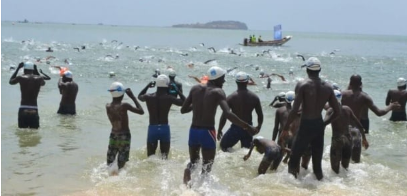 Natation : près de 600 participants pour la traversée Dakar-Gorée