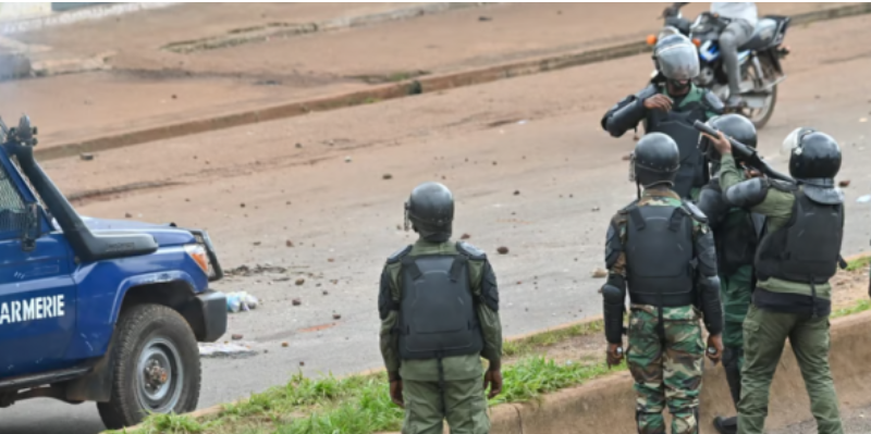 Guinée: une douzaine de journalistes arrêtés lors d’une manifestation contre la censure