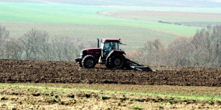 Tassette : Un tracteur dérape et heurte mortellement trois jeunes collégiennes