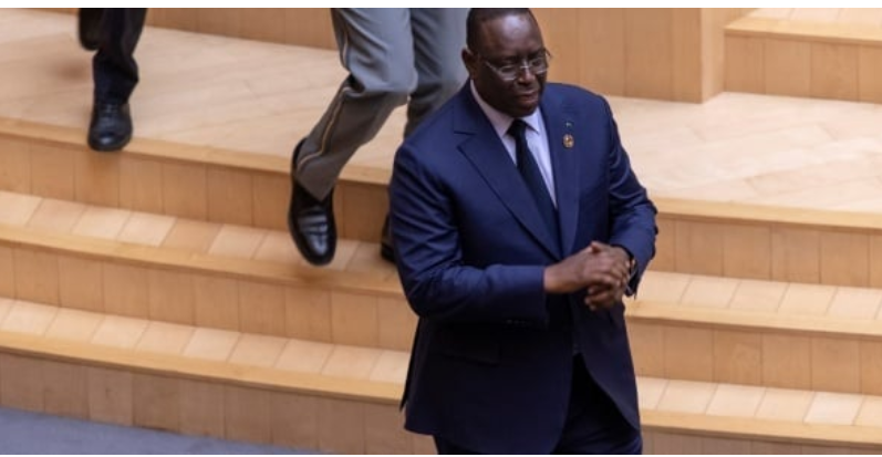 La presse et les adieux du président Sall