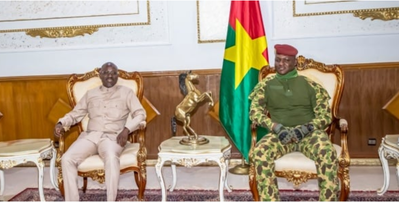 Burkina: Guillaume Soro rencontre le capitaine Traoré