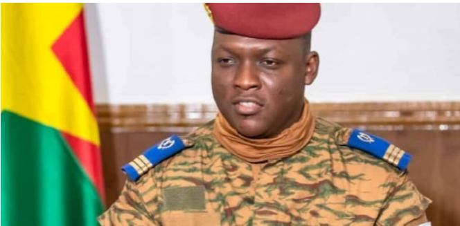 Burkina : Le capitaine Traoré augmente le salaire et les primes des VDP