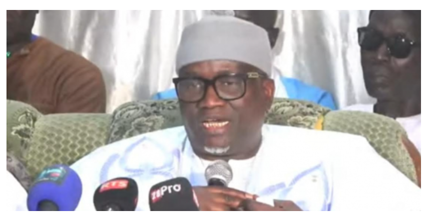 Serigne Abo Mbacké Fallou Asta Dièye:  » Les politiciens ont pris le pays en otage »