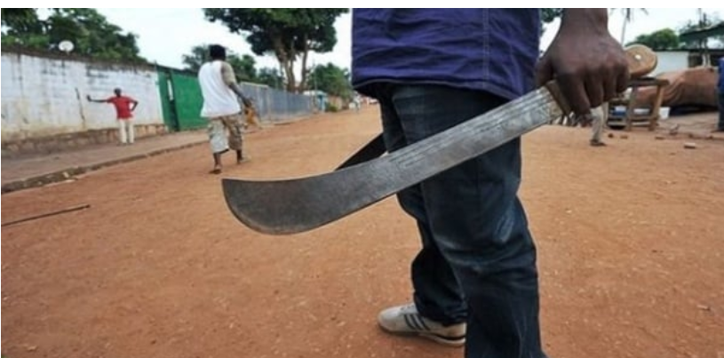 3 kg de drogue saisis à Mbour : Un dealer brandit sa machette devant les policiers