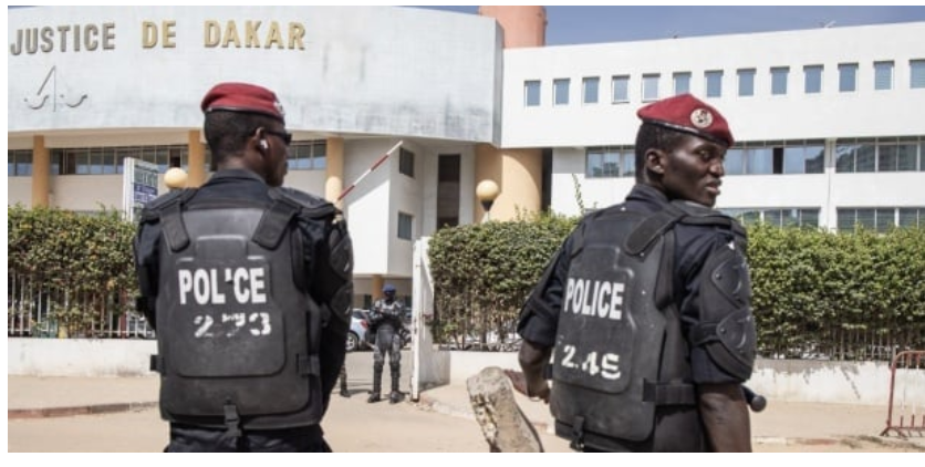 Scène de ménage : un agent du GIGN, garde du corps de Babacar Diagne du CNRA, tabasse sa femme policière pour…