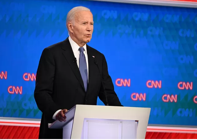 Après son débat face à Trump, Biden repart en campagne pour tâcher de corriger le tir