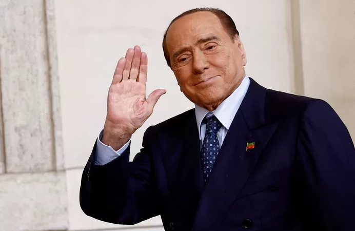 Le principal aéroport de Milan portera le nom de Silvio Berlusconi