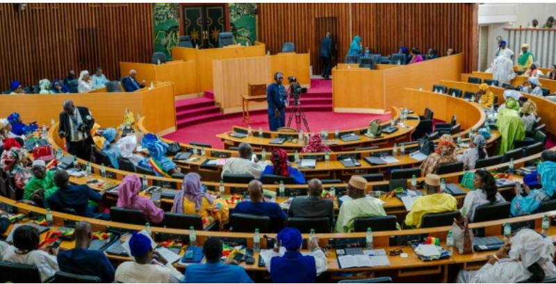 Assemblée nationale : Les députés procèdent au toilettage du règlement intérieur pour accueillir la DPG d’Ousmane Sonko