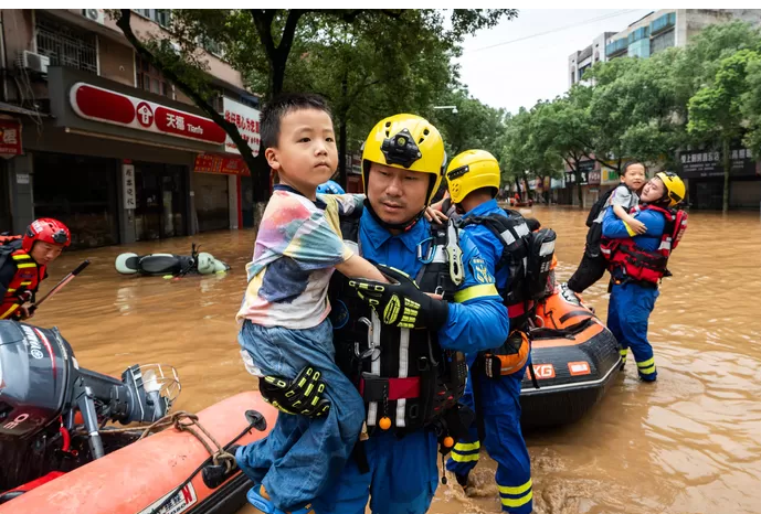 Plus de 240.000 personnes évacuées en Chine après des pluies torrentielles