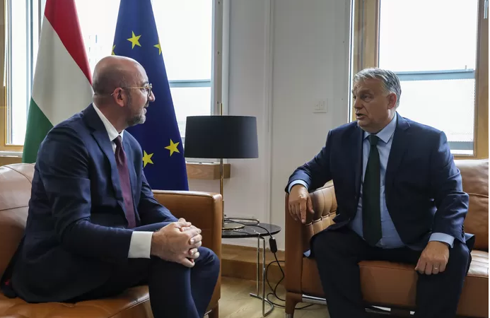 “Les rumeurs ne peuvent pas être vraies”: Charles Michel prévient Viktor Orban qu’il ne peut pas parler à Moscou au nom de l’UE