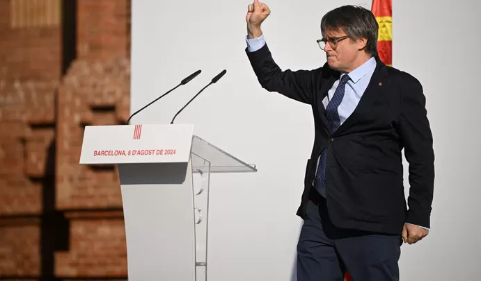 Carles Puigdemont de retour en Catalogne après 7 ans d’exil