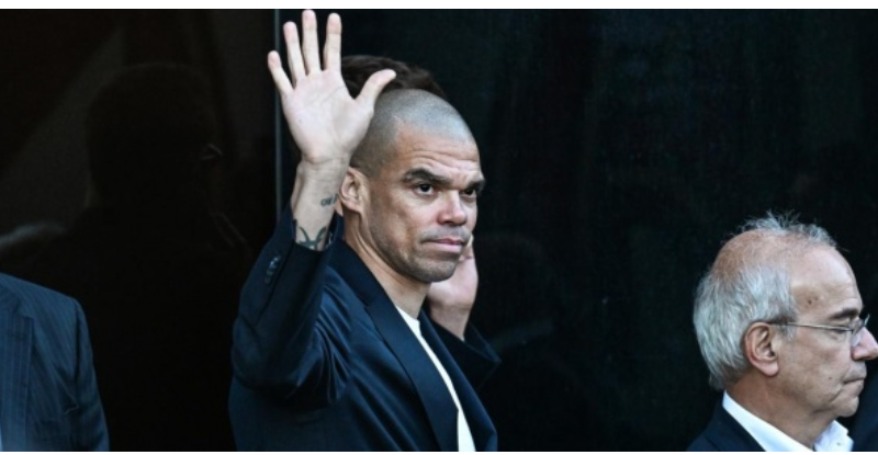 Football: Pepe met fin à sa carrière