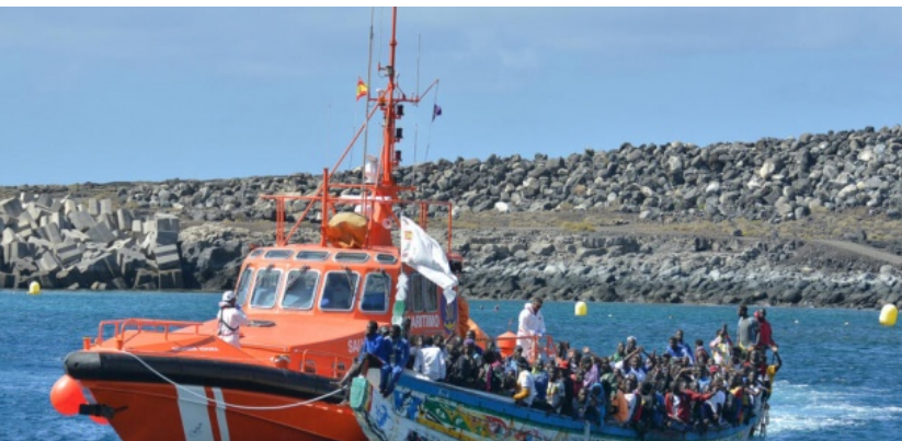 206 migrants dans 4 pirogues débarquent aux iles Canaries en 48 heures : Des femmes et des mineurs d’origine subsaharienne, parmi les passagers