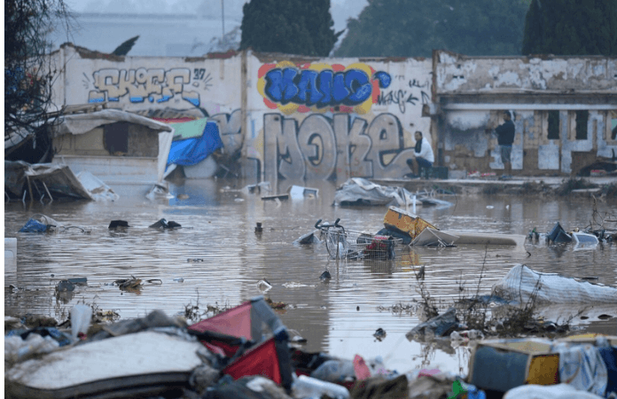 Scènes d’apocalypse après des inondations en Espagne: un nouveau bilan évoque au moins 51 morts