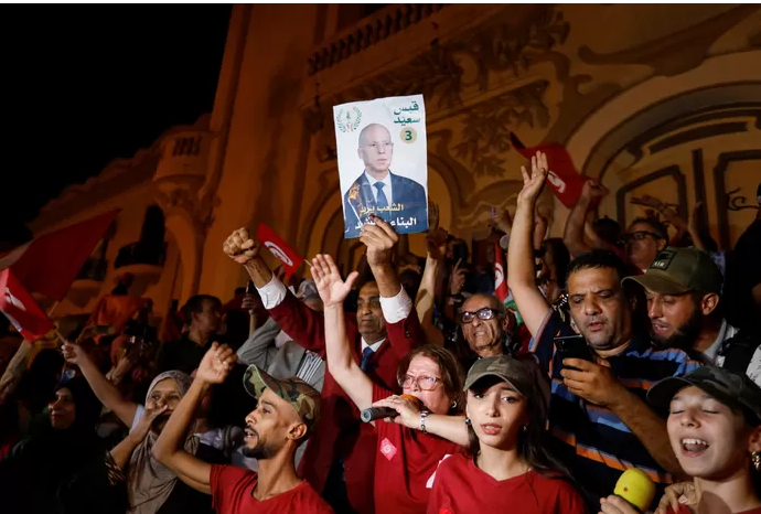 Le président sortant Kais Saied donné vainqueur de la présidentielle en Tunisie