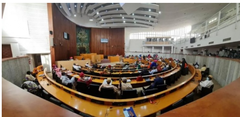 Assemblée nationale : deux questions sur le bureau du ministre Yankhoba Diémé