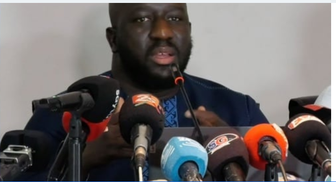 Médias non conformes : Alioune Sall passe à la vitesse supérieure