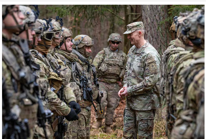 Les États-Unis vont expulser les personnes trans de l’armée, sauf dérogation