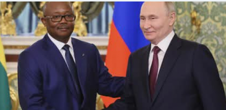 Guinée-Bissau : Vladimir Poutine souhaite la réélection d’Umaro Sissoco Embalo